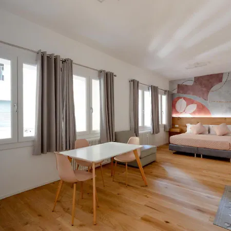 公寓 Fully Furnished Pink 2 特雷维索